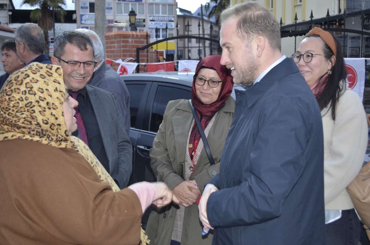 MHP Muğla İl Başkanı Burak Demirel Seydikemer’de Vatandaşlarla İftarda Buluştu 7